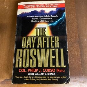 The Day After Roswell New Mexico book by Pentagon Official UFO Coverup vintage